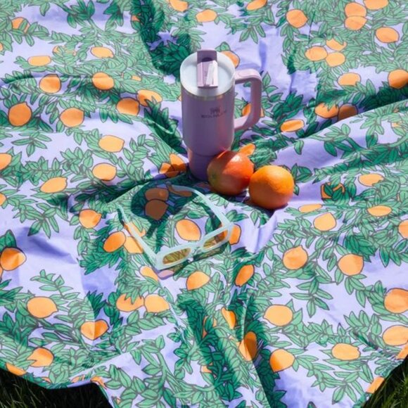 NWT Baggu Puffy Picnic Blanket - Orange Tree Periwinkle - Picture 2 of 5